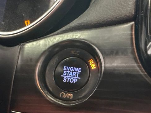 Used 2019 Jeep Grand Cherokee Limited AWD/4WD image 36