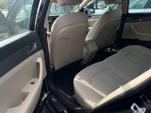 Used 2018 Hyundai Sonata SE FWD image 5