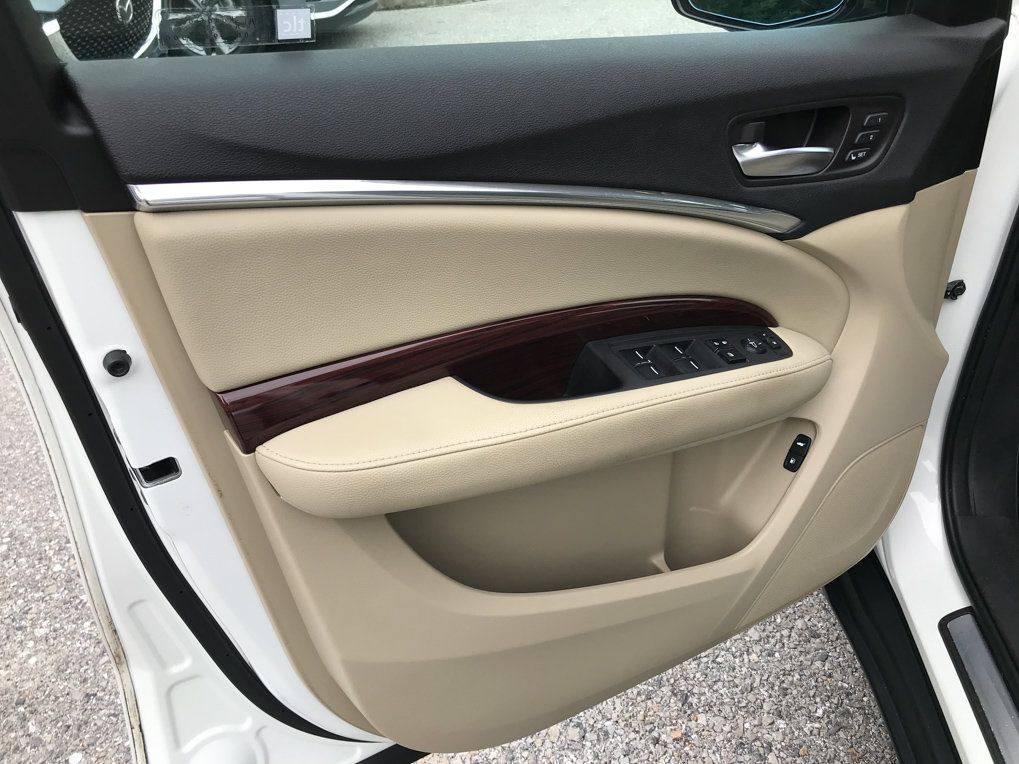 Used 2016 Acura MDX w/ Technology Package AWD/4WD image 13