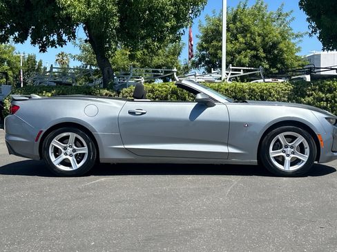 Used 2023 Chevrolet Camaro LT RWD image 4