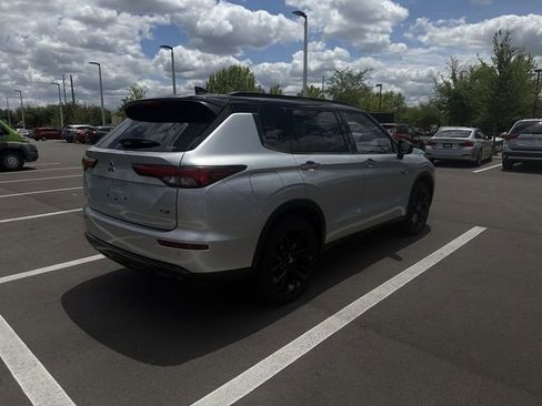 Used 2025 Mitsubishi Outlander SEL Black Edition AWD/4WD image 12