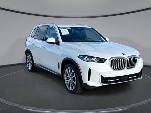 Used 2025 BMW X5 xDrive40i AWD/4WD image 12
