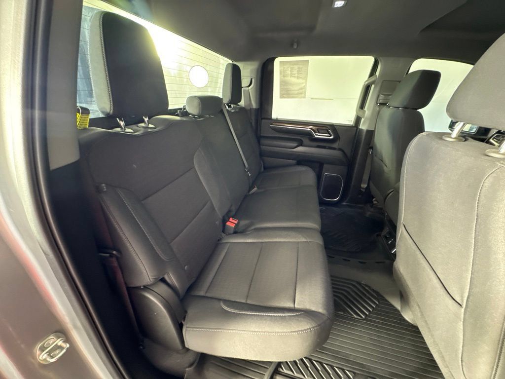 Certified 2024 Chevrolet Silverado 2500 LT AWD/4WD image 43