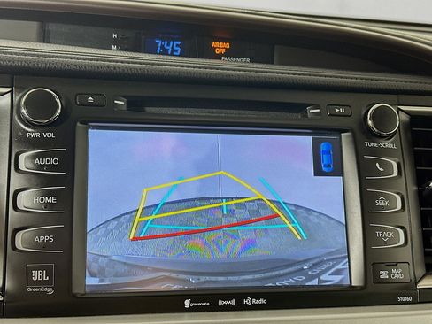 Used 2016 Toyota Highlander Limited Platinum AWD/4WD image 13