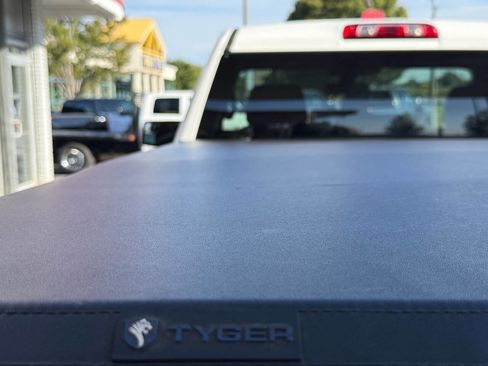 Used 2021 Chevrolet Silverado 1500 W/T w/ WT Value Package image 10