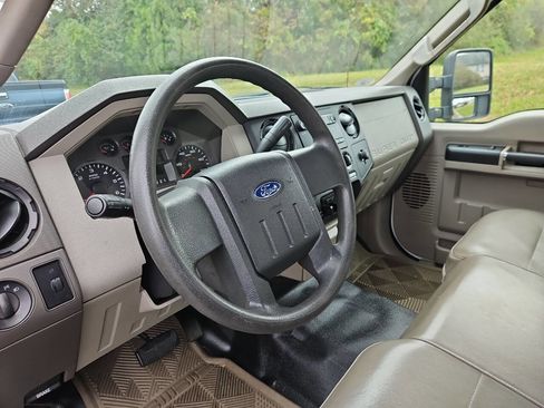 Used 2008 Ford F250 XL image 11