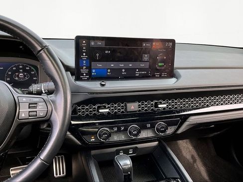 Used 2023 Honda Accord Sport image 10