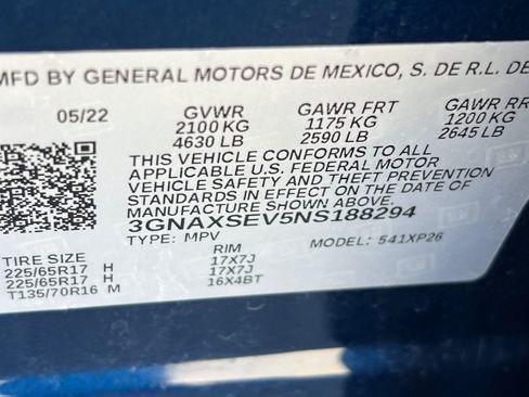 Used 2022 Chevrolet Equinox LS w/ LPO, Floor Liner Package AWD/4WD image 29