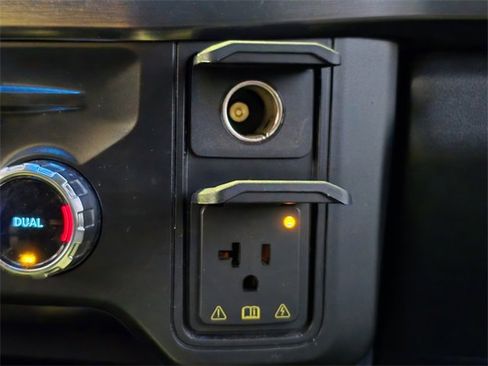 Used 2025 Ford F350 Lariat w/ Lariat Ultimate Package image 31