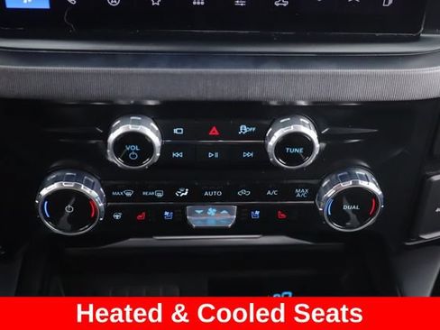 Used 2026 Ford F250 Platinum AWD/4WD image 4