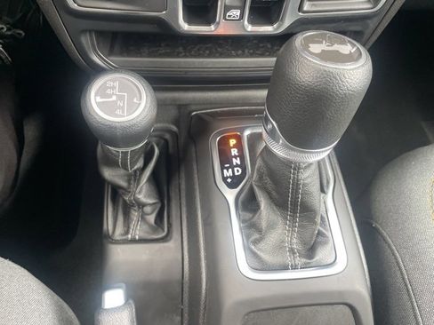 Used 2024 Jeep Wrangler Sahara w/ Safety Group image 29