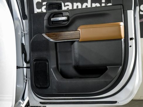 Used 2021 Chevrolet Silverado 2500 High Country w/ Z71 Off-Road Package image 38