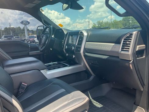 Used 2018 Ford F450 Platinum w/ Platinum Ultimate Package AWD/4WD image 11
