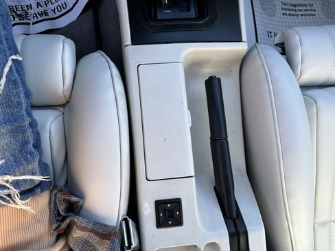 Used 1990 Ford Mustang LX image 22