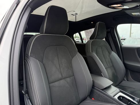 Certified 2023 Volvo C40 P8 Recharge Plus AWD/4WD image 19