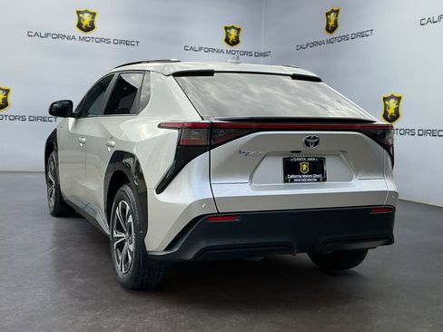 Used 2023 Toyota bZ4X XLE w/ Weather Package image 7