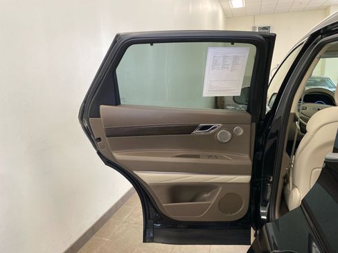 Used 2023 Genesis GV80 3.5T image 9