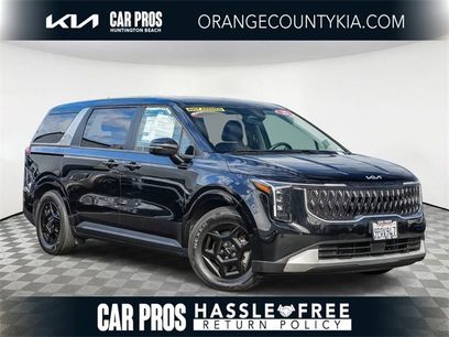 Used 2025 Kia Carnival