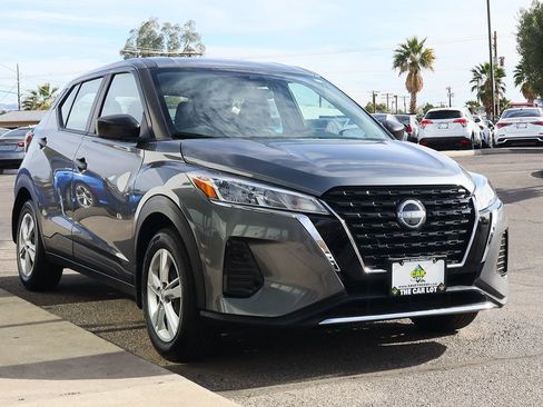 Used 2023 Nissan Kicks S image 14