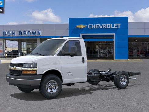 New 2025 Chevrolet Express 3500 Work Van w/ Power Convenience Package image 49
