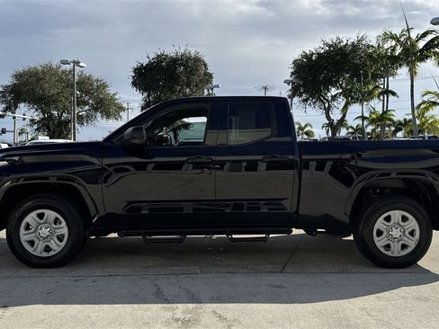 Used 2022 Toyota Tundra SR w/ SR Tow Package image 28