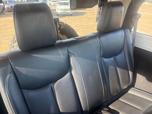 Used 2015 Jeep Wrangler Rubicon image 30