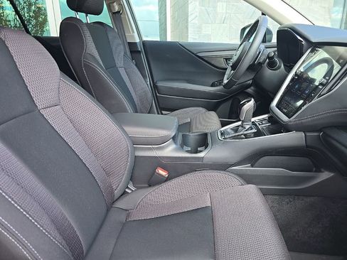 Certified 2025 Subaru Outback Premium image 33