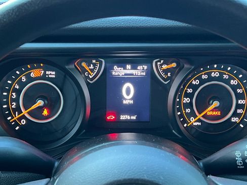 Used 2025 Jeep Wrangler Sport image 20