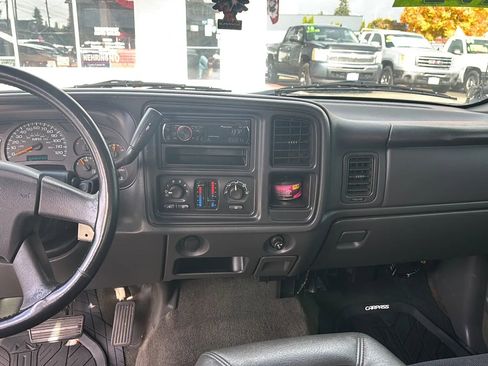 Used 2005 GMC Sierra 1500 SLE w/ Light Duty Power Package image 19