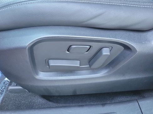 Used 2023 MAZDA CX-9 Touring image 25