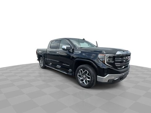 Certified 2024 GMC Sierra 1500 SLT w/ SLT Premium Plus Package AWD/4WD image 2
