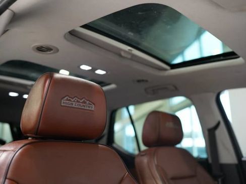 Used 2021 Chevrolet Traverse High Country w/ LPO, Floor Liner Package FWD image 59