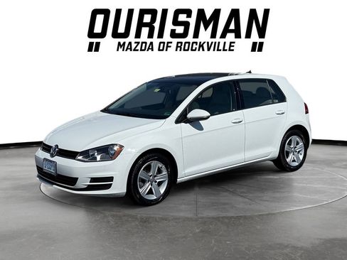 Used 2017 Volkswagen Golf Wolfsburg Edition image 2