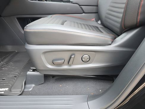 New 2026 Nissan Pathfinder Rock Creek image 20