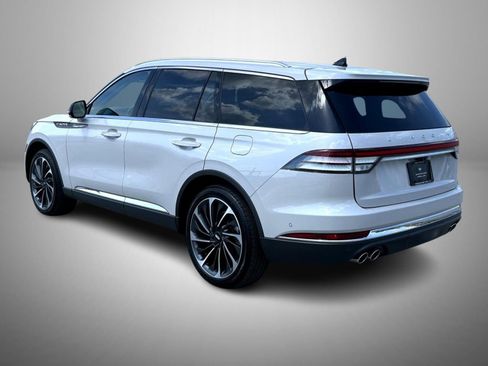 Used 2024 Lincoln Aviator Reserve w/ Equipment Group 201A AWD/4WD image 7