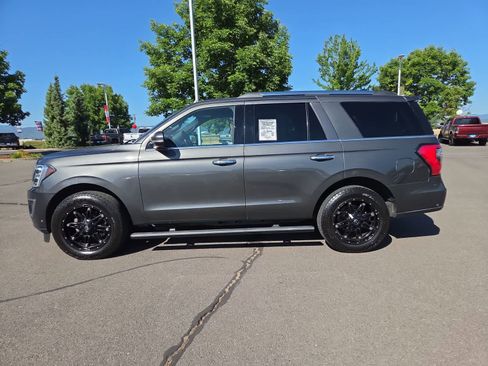 Used 2018 Ford Expedition Limited w/ Equipment Group 301A RWD image 11