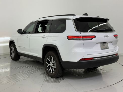 Used 2024 Jeep Grand Cherokee L Limited image 3