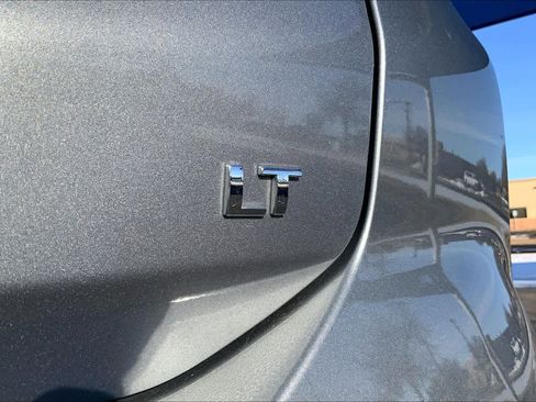 Used 2024 Chevrolet Equinox LT image 10