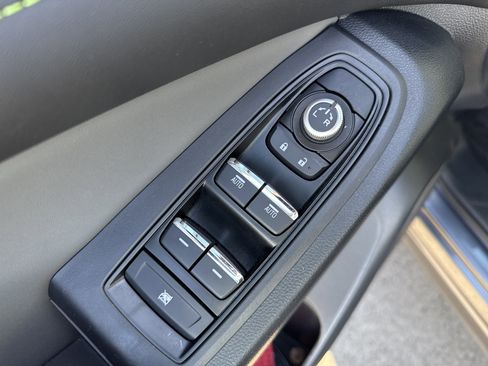 Used 2025 Subaru Ascent Onyx Edition image 16