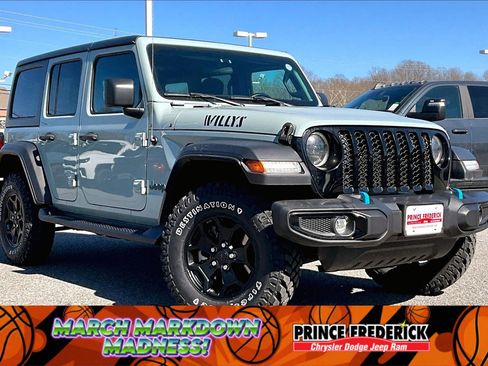 Used 2023 Jeep Wrangler Unlimited w/ Cold Weather Group image 1