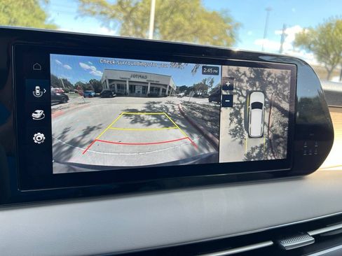 Used 2024 Hyundai Palisade Limited FWD image 21