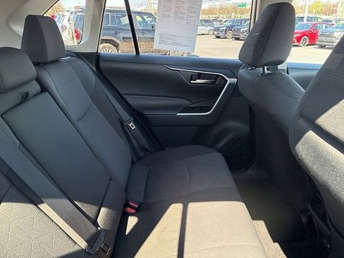 Used 2025 Toyota RAV4 XLE image 20