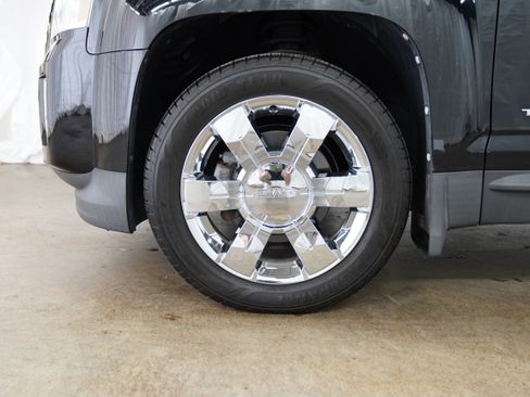 Used 2012 GMC Terrain SLT w/ Chrome and Technology Package AWD/4WD image 14