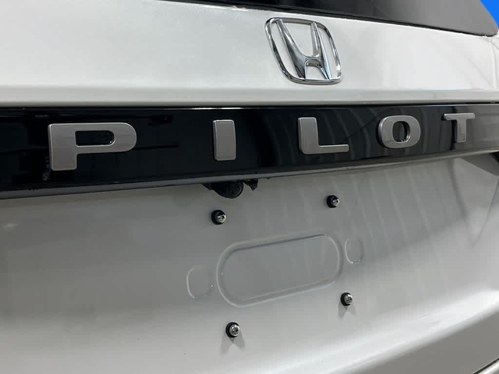 New 2026 Honda Pilot Touring image 7