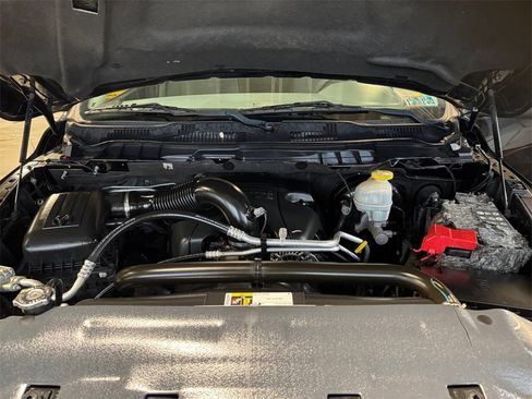 Used 2018 RAM 1500 Express w/ Express Value Package image 27