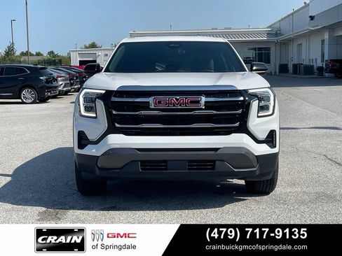 Used 2026 GMC Terrain Elevation FWD image 2