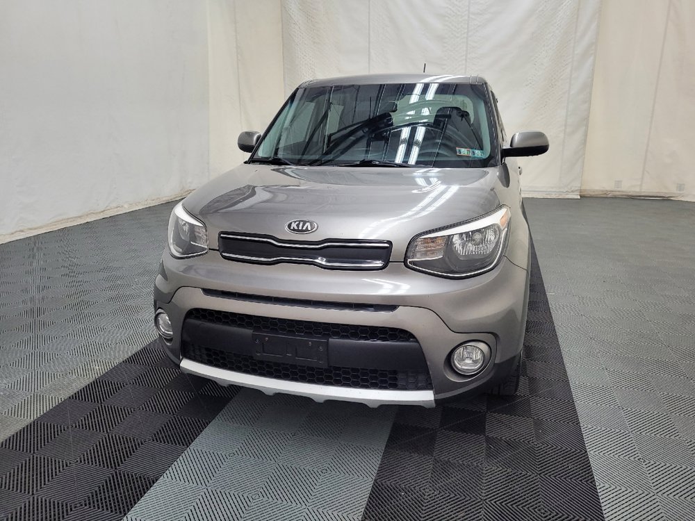 Used 2018 Kia Soul + FWD image 15