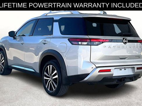 Used 2025 Nissan Pathfinder Platinum w/ Cargo Package image 14