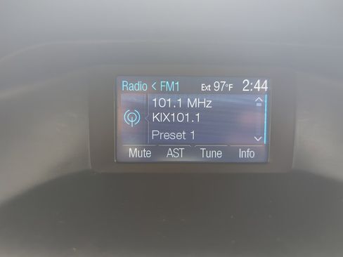 Used 2014 Ford Focus SE image 15