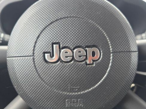 Used 2009 Jeep Wrangler X AWD/4WD image 40